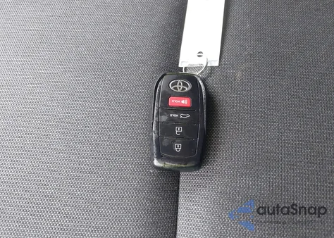 2025 Toyota Camry Le z USA, uszkodzony, nr VIN 4T1DAACK6SU099657